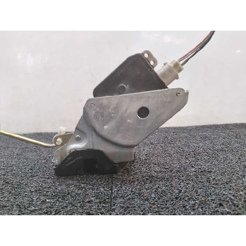 Recambio de cerradura puerta delantera izquierda para suzuki jimny sn (fj) techo metálico referencia OEM IAM 1015280160