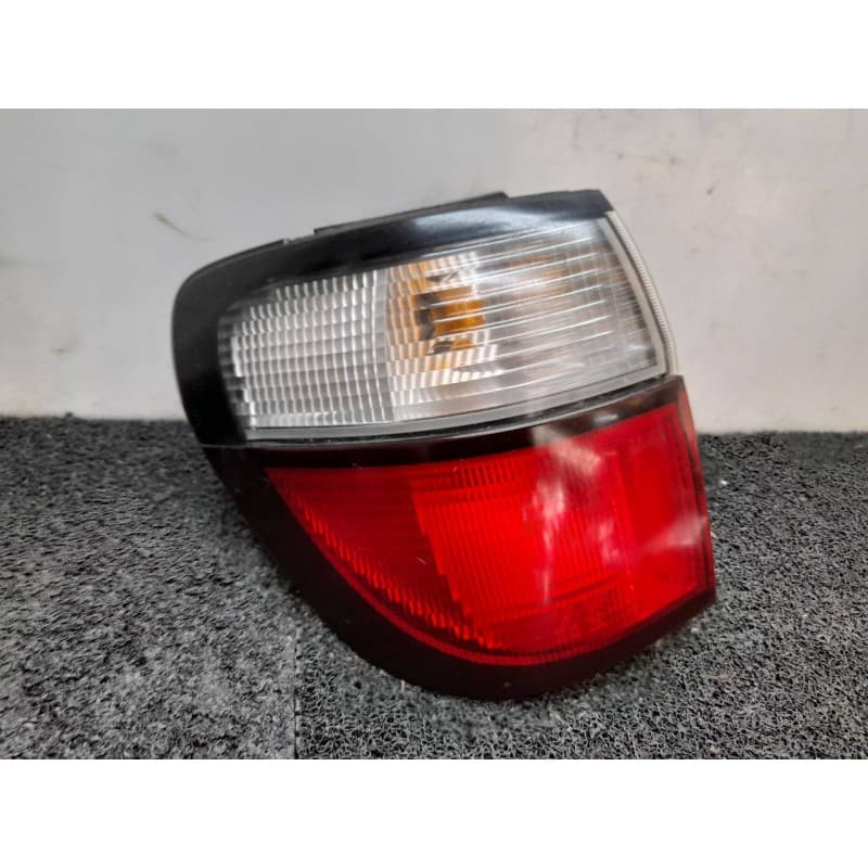Recambio de piloto trasero izquierdo para mazda 626 monovolumen (gw) 2.0 touring referencia OEM IAM - Gris
