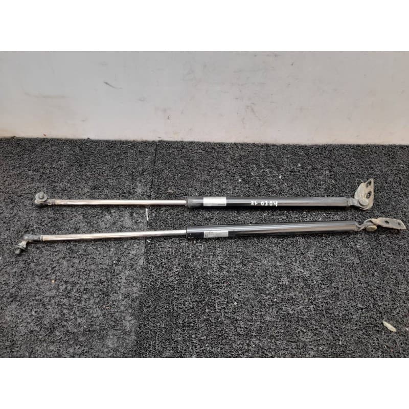 Recambio de amortiguadores maletero / porton para mazda 626 monovolumen (gw) 2.0 touring referencia OEM IAM - Gris