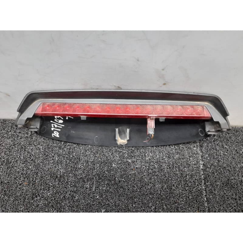 Recambio de luz central de freno para skoda roomster (5j7) family referencia OEM IAM