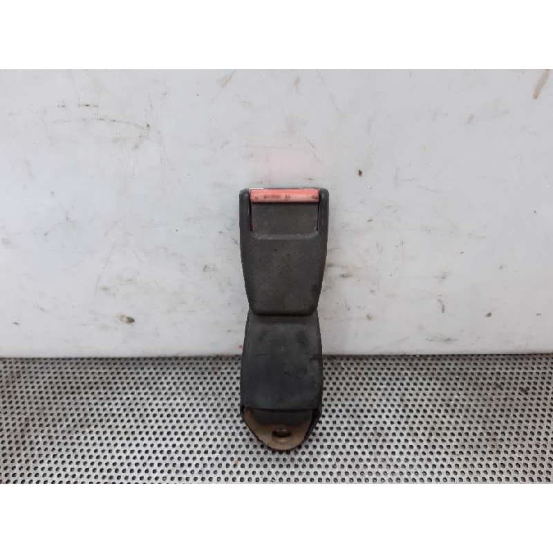 Recambio de enganche cinturon delantero derecho para porsche 944 s turbo coupe referencia OEM IAM - Rojo