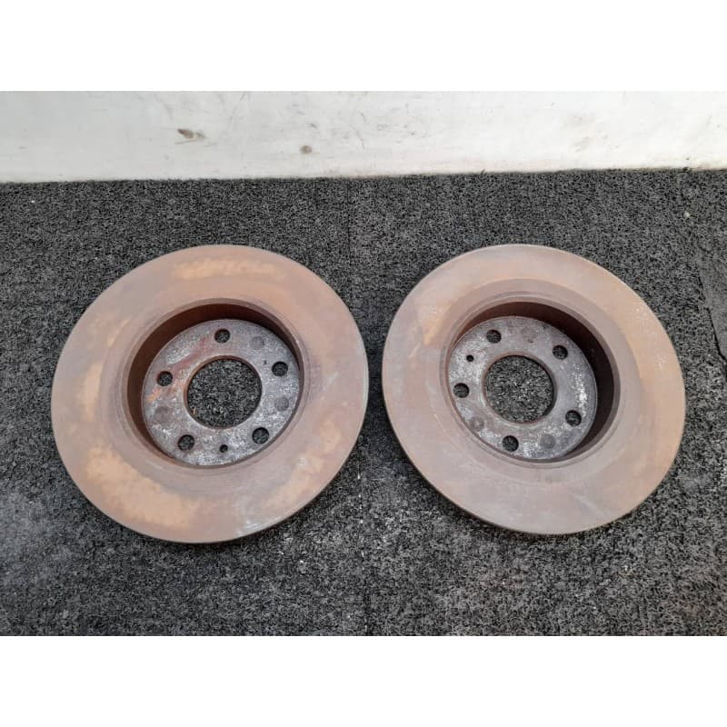 Recambio de disco de freno trasero para opel astra twin top cosmo referencia OEM IAM - Blanco