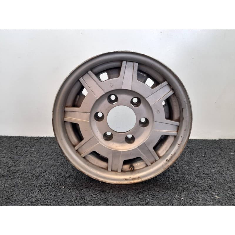 Recambio de llanta para bedford wfr 53 d 2.2d referencia OEM IAM J14X5J - Blanco