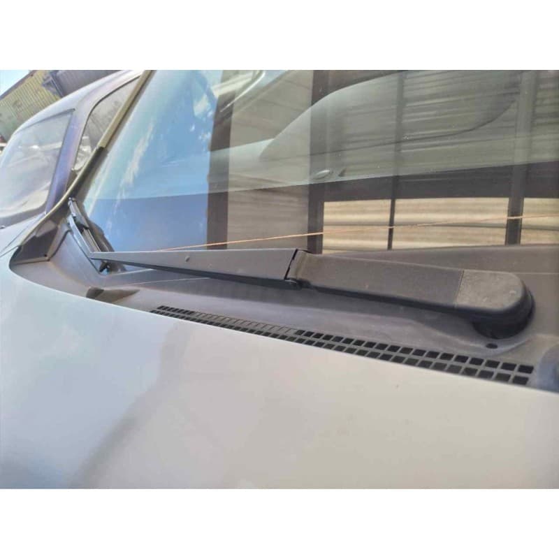 Recambio de brazo limpia delantero derecho para subaru xv executive referencia OEM IAM - Gris