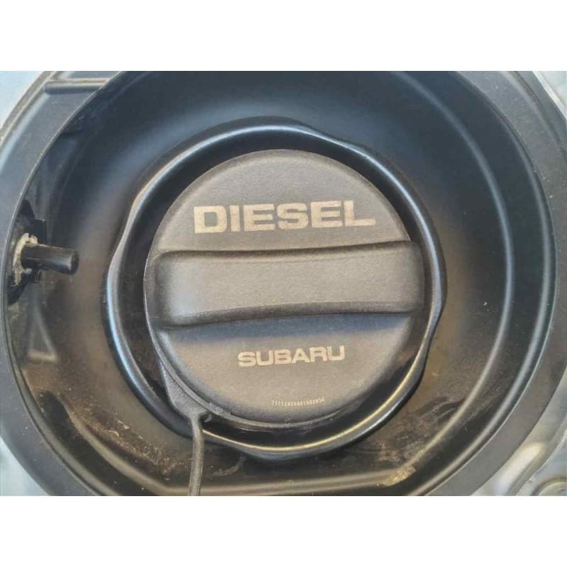 Recambio de tapon combustible para subaru xv executive referencia OEM IAM - Gris