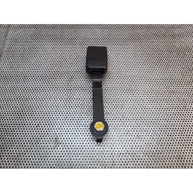 Recambio de enganche cinturon delantero derecho para ford maverick (ml) glx referencia OEM IAM 868420F010 - Azul