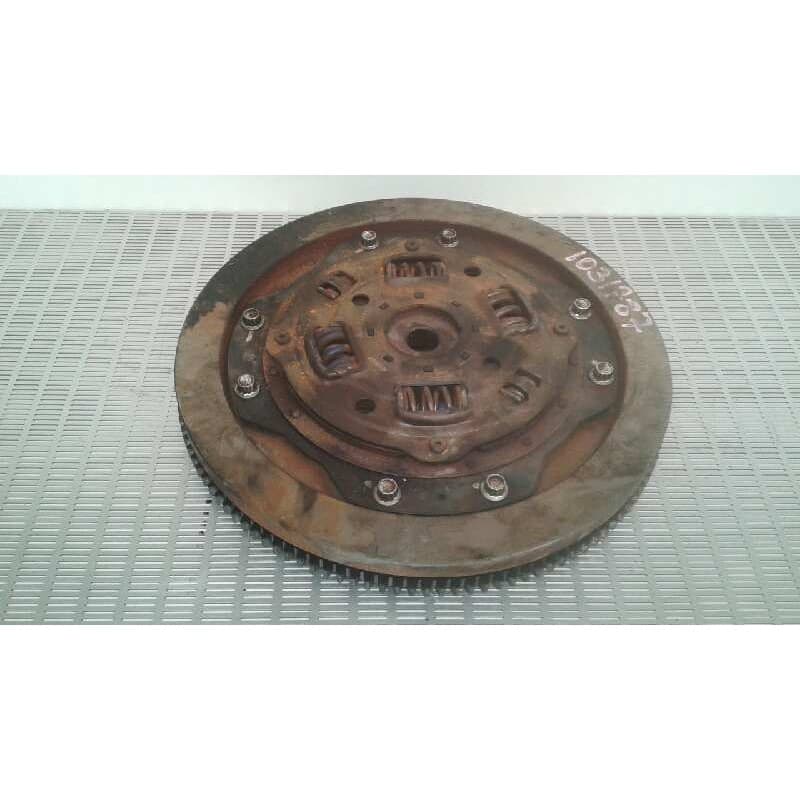 Recambio de volante motor para fuso/mitsubishi canter 3.0d referencia OEM IAM ME535992 - Blanco