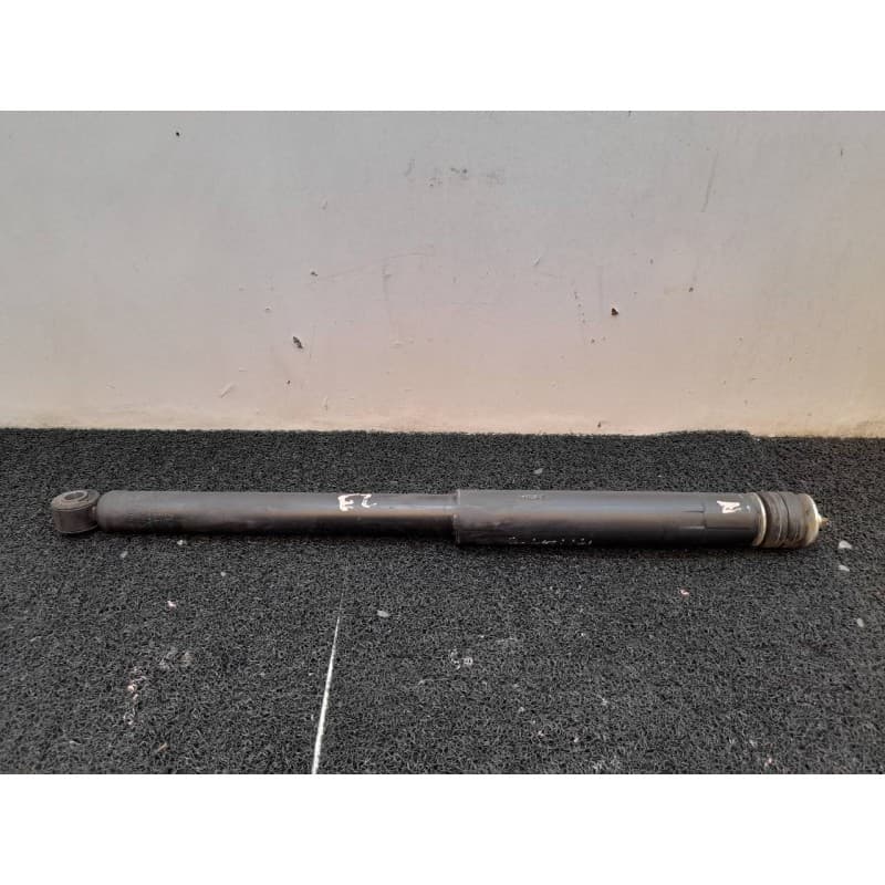 Recambio de amortiguador trasero derecho para suzuki sx4 rw (ey) glx referencia OEM IAM 4180079J52
