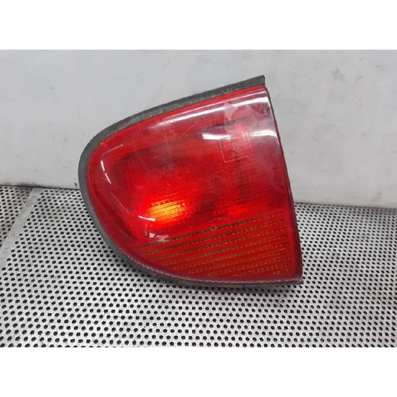 Recambio de piloto trasero derecho interior para ford escort berlina/turnier bravo lim. referencia OEM IAM