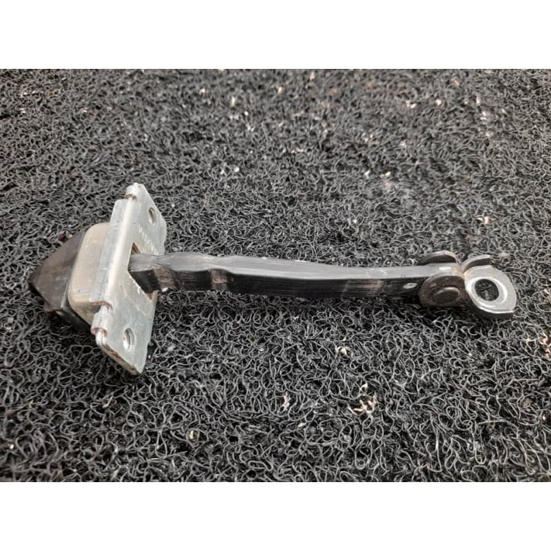 Recambio de retenedor puerta trasera izquierda para mazda 3 lim. (bl) active referencia OEM IAM - Blanco