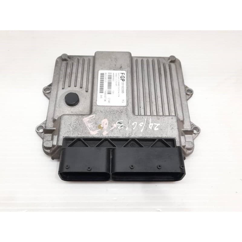 Recambio de centralita motor uce para subaru justy j12 (nh) 1.3 referencia OEM IAM 55192095 C146 - Rojo