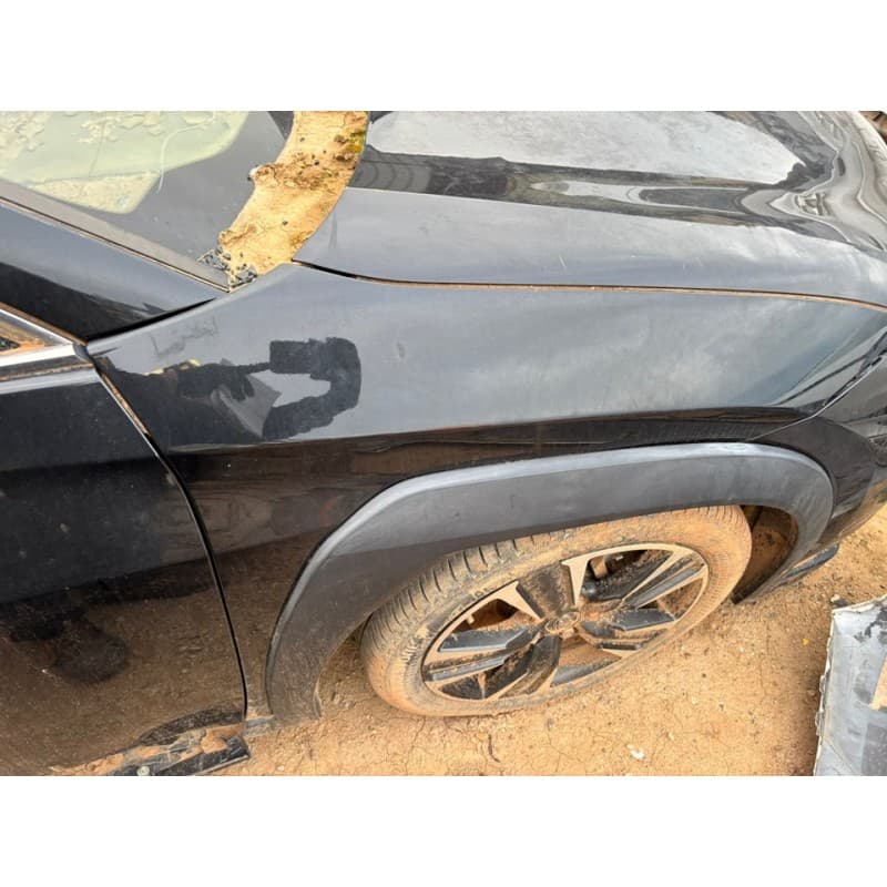 Recambio de aleta delantera derecha para lexus ux (za10) 250h referencia OEM IAM - Negro