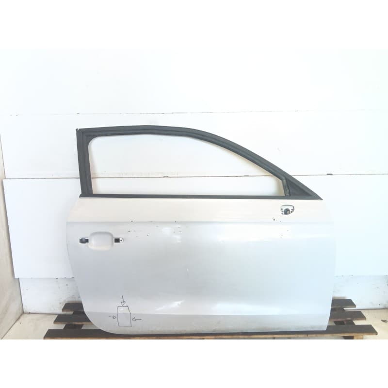 Recambio de puerta delantera derecha para audi a1 (8xk) adrenalin referencia OEM IAM - Blanco