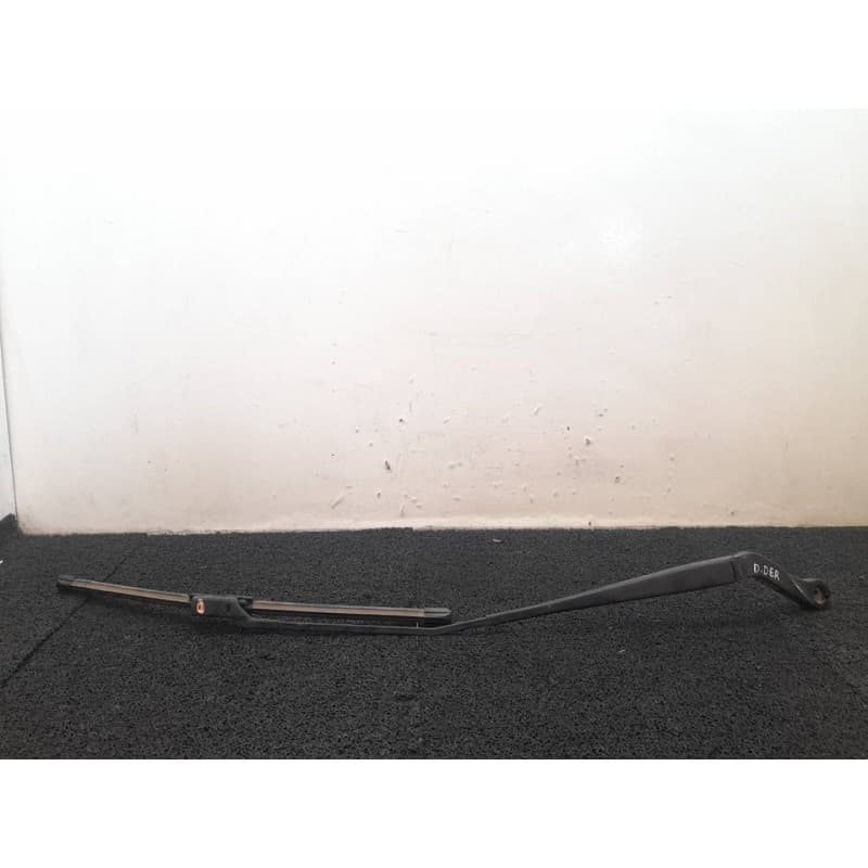 Recambio de brazo limpia delantero derecho para peugeot boxer furgón 330 l1h1 komfort hdi 130 referencia OEM IAM - Blanco