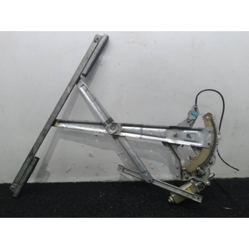 Recambio de elevalunas delantero izquierdo para mitsubishi delica referencia OEM IAM