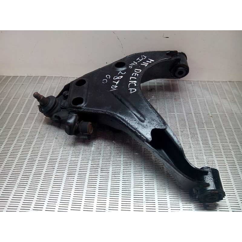 Recambio de brazo suspension inferior delantero izquierdo para mitsubishi delica referencia OEM IAM