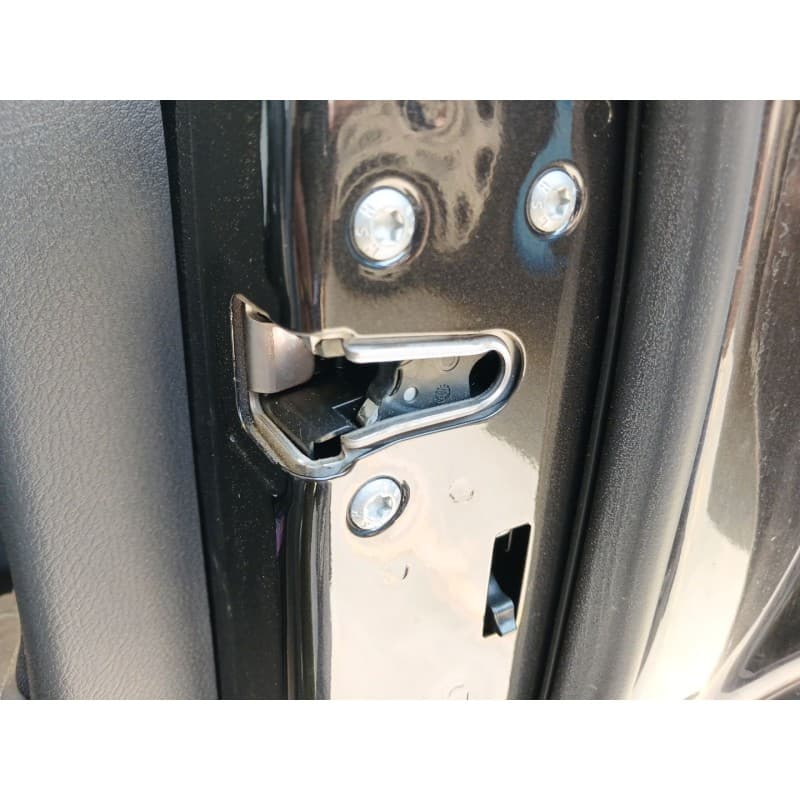 Recambio de cerradura puerta trasera derecha para infiniti qx30 2.2 d awd referencia OEM IAM - Negro