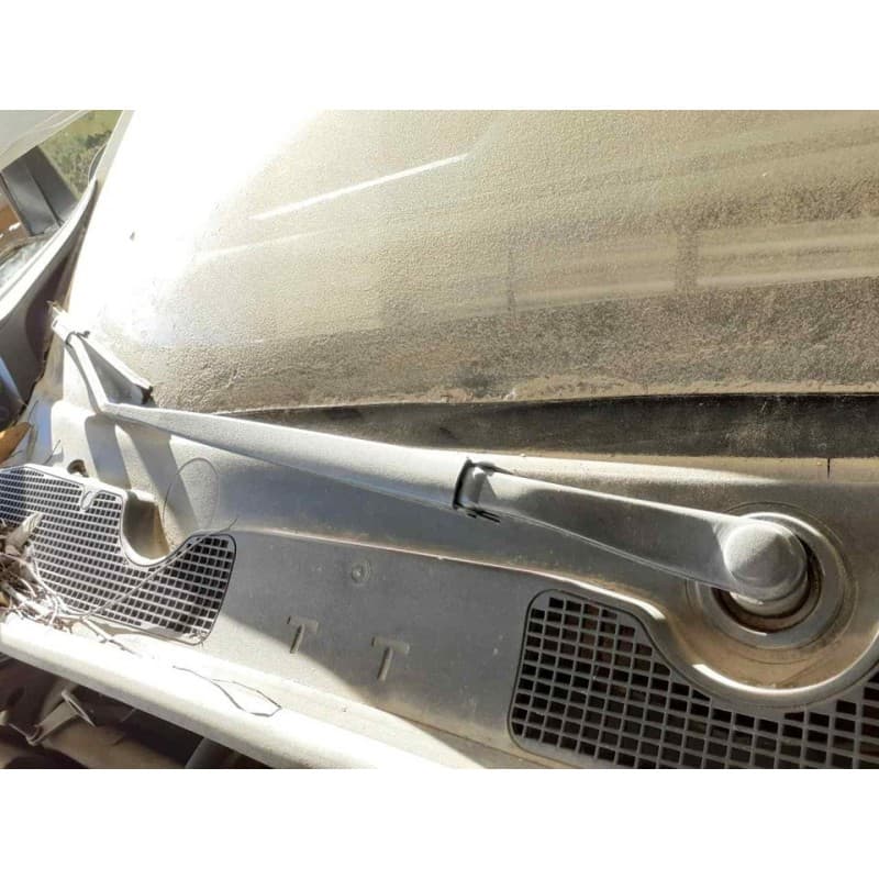 Recambio de brazo limpia delantero derecho para renault megane iii coupe dynamique referencia OEM IAM - Blanco