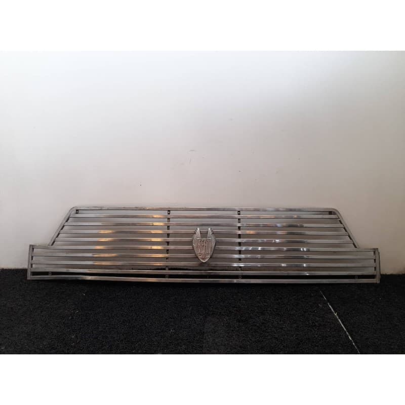 Recambio de rejilla delantera para seat 1500 1.5 referencia OEM IAM - Verde
