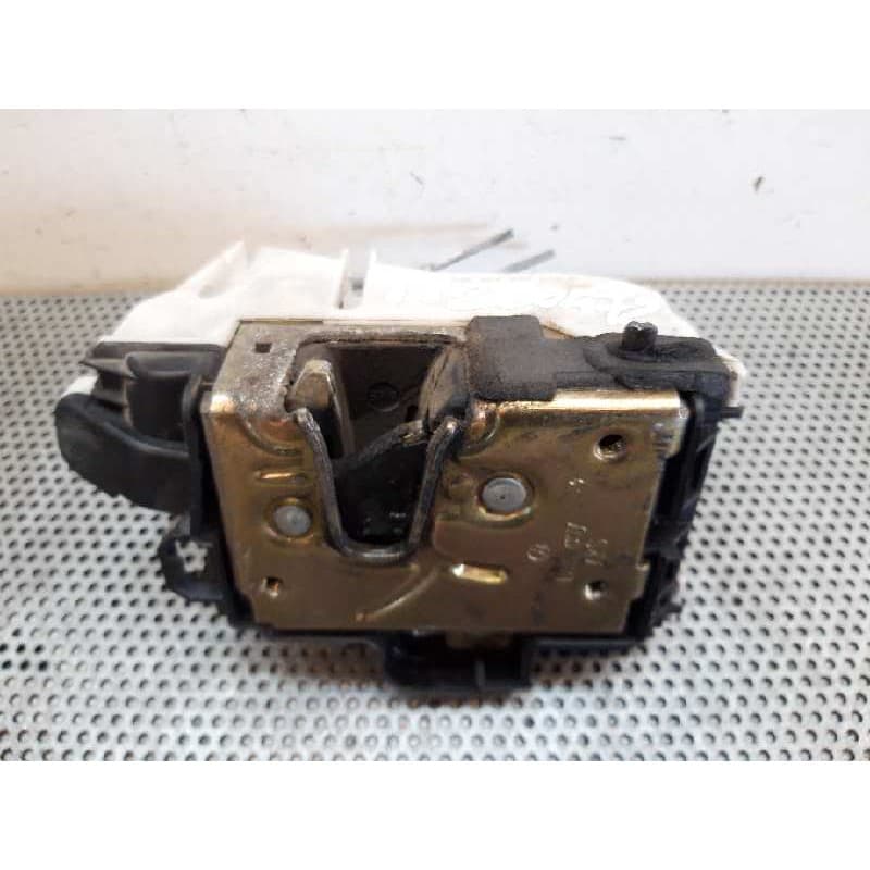 Recambio de cerradura puerta trasera izquierda para seat cordoba vario (6k5) sxe referencia OEM IAM - Blanco