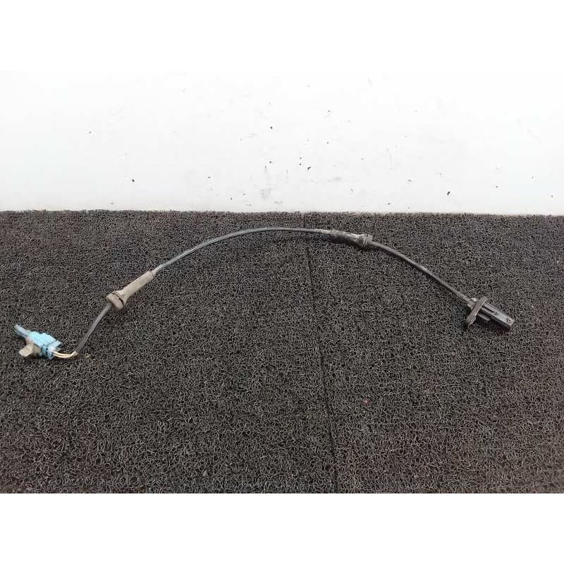 Recambio de captador de abs para nissan nt400 cabstar (01/20214) cabstar 35.xx cabina simple cabina individual referencia OEM IA - Blanco