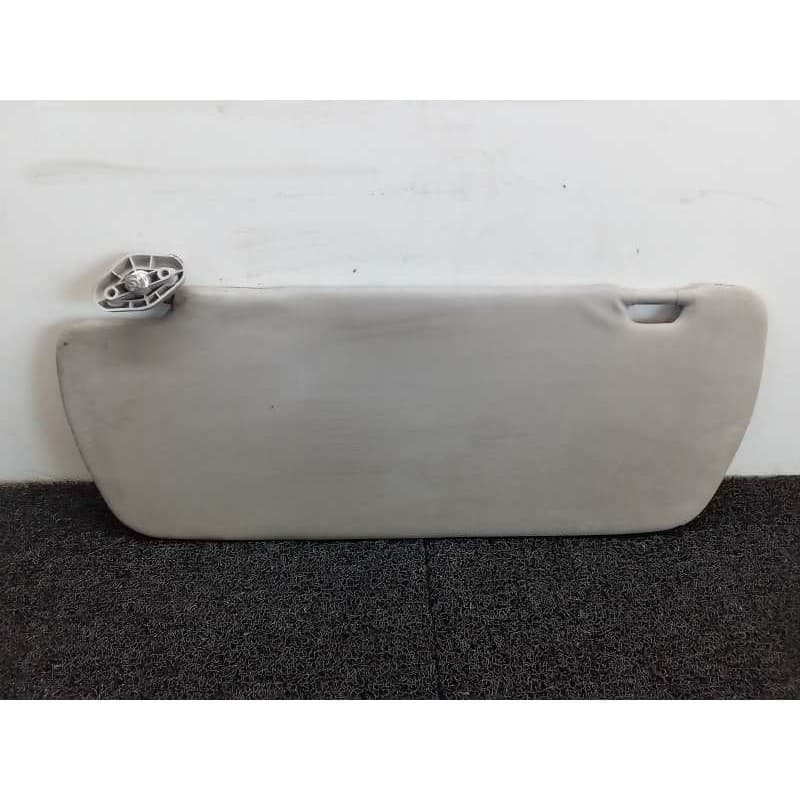 Recambio de parasol izquierdo para nissan nt400 cabstar (01/20214) cabstar 35.xx cabina simple cabina individual referencia OEM - Blanco
