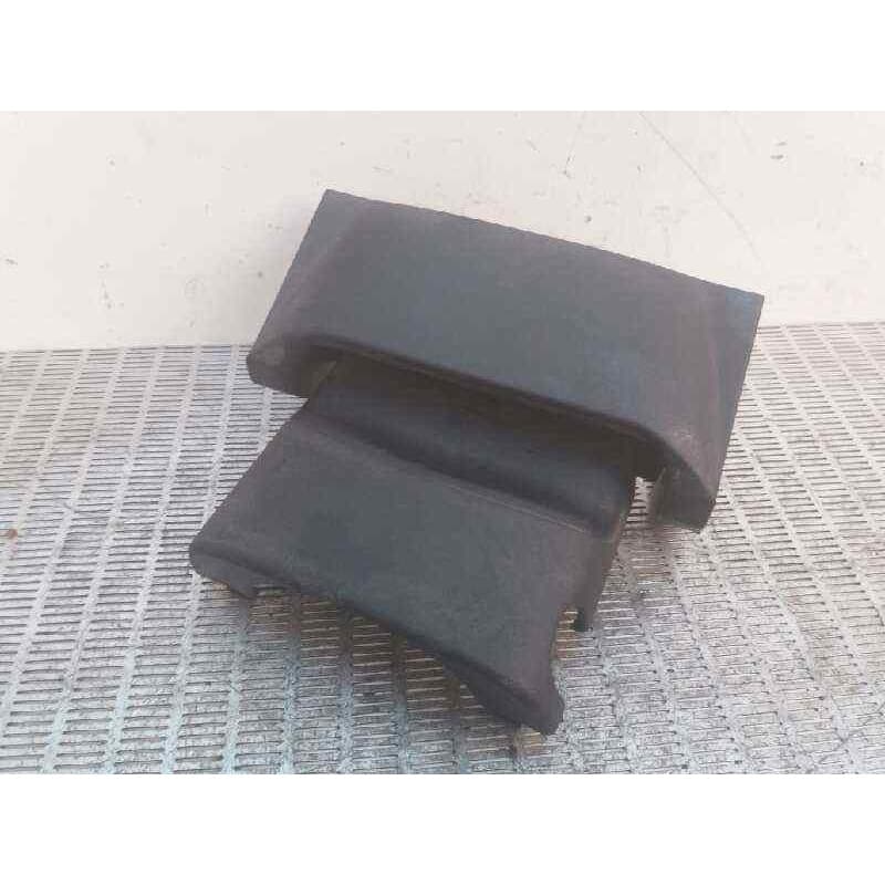 Recambio de tapa volante superior para ford fiesta (cbk) 1.6 tdci cat referencia OEM IAM - Rojo