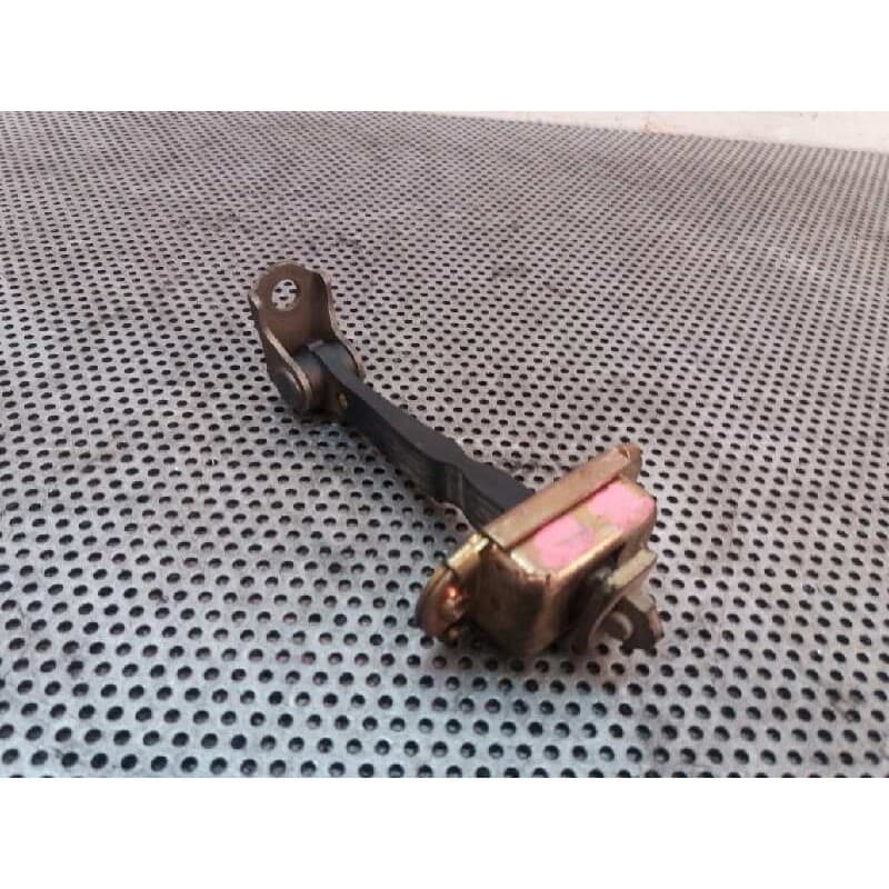 Recambio de retenedor puerta delantera izquierda para nissan micra (k12e) 1.5 dci turbodiesel cat referencia OEM IAM