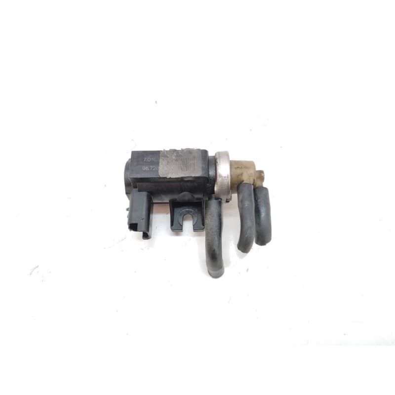 Recambio de valvula aire adicional para ford focus turn. (cb8) trend referencia OEM IAM AV6Q9S468 - Negro