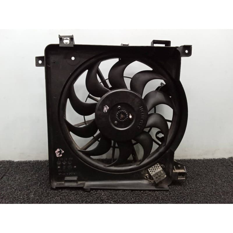 Recambio de electroventilador para opel astra twin top enjoy referencia OEM IAM 0130303304 24467444 BOSCH
