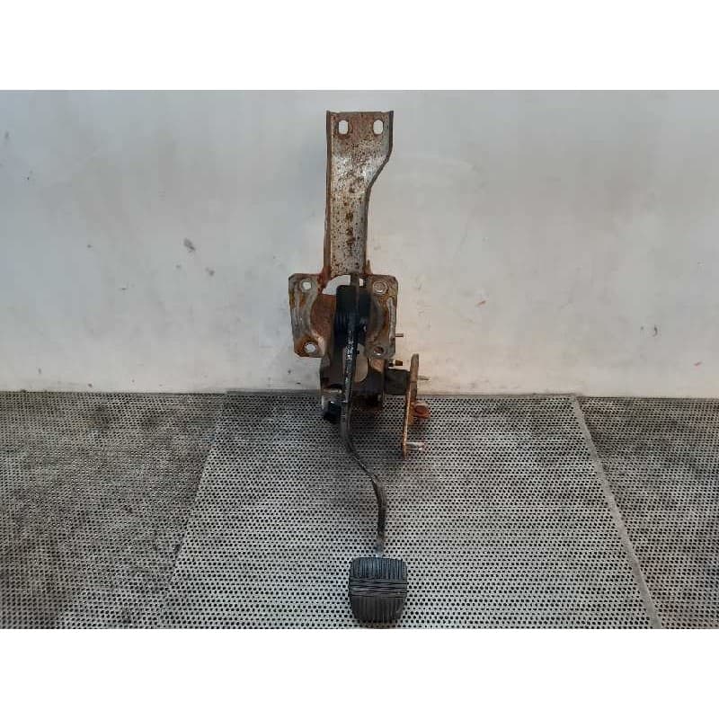 Recambio de pedal freno para nissan nt400 cabstar (01/20214) cabstar 35.xx cabina simple cabina individual referencia OEM IAM - Blanco