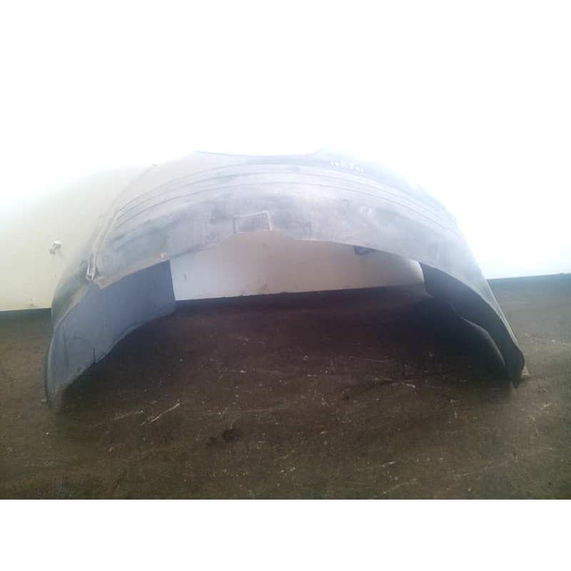 Recambio de paso rueda plastico delantero izquierdo para ford focus turnier (cak) 1.8 tddi turbodiesel cat referencia OEM IAM - Blanco