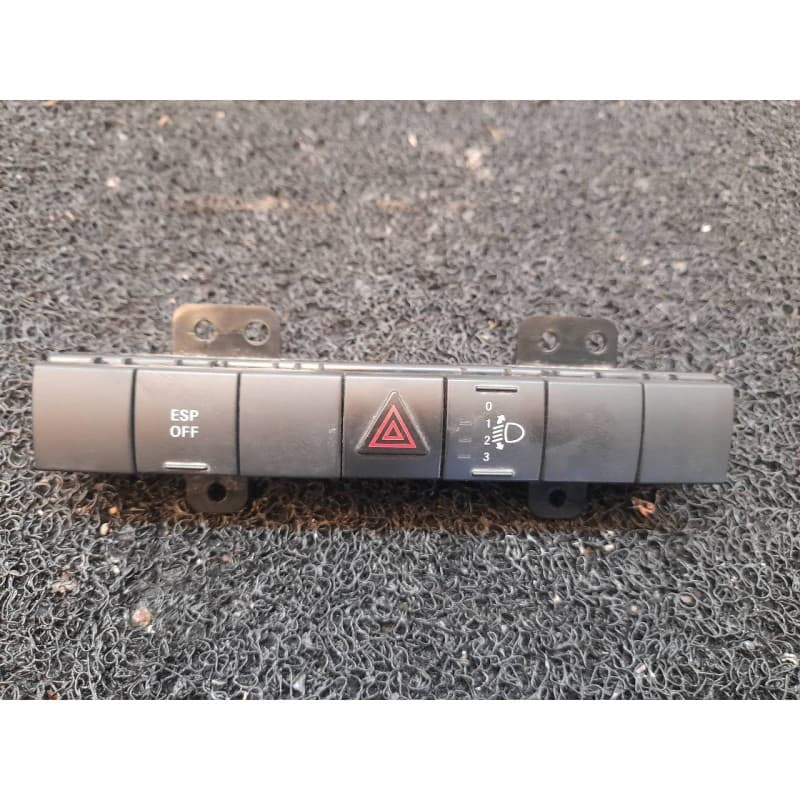 Recambio de warning para dodge journey sxt referencia OEM IAM P046025662AG 033800901 - Rojo