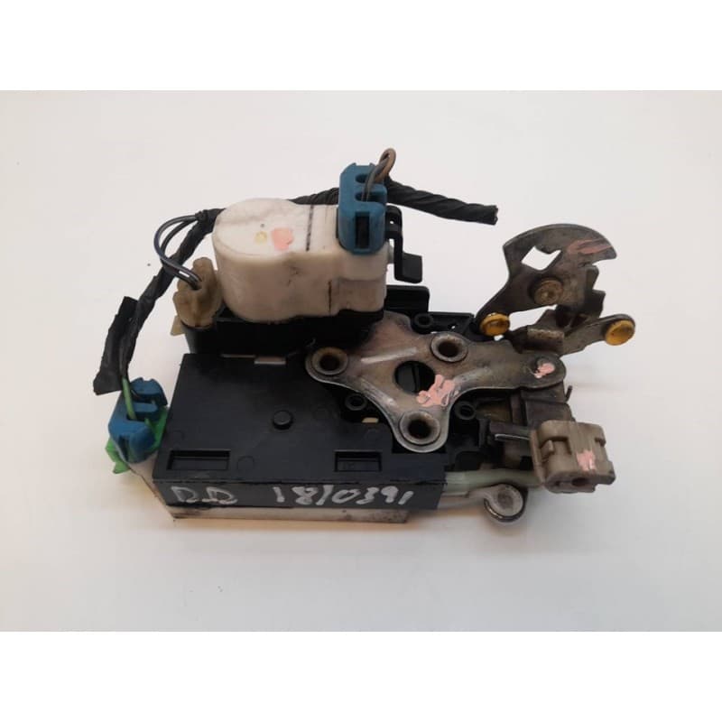 Recambio de cerradura puerta delantera derecha para chevrolet tahoe 5.3 lt premium referencia OEM IAM 16639868