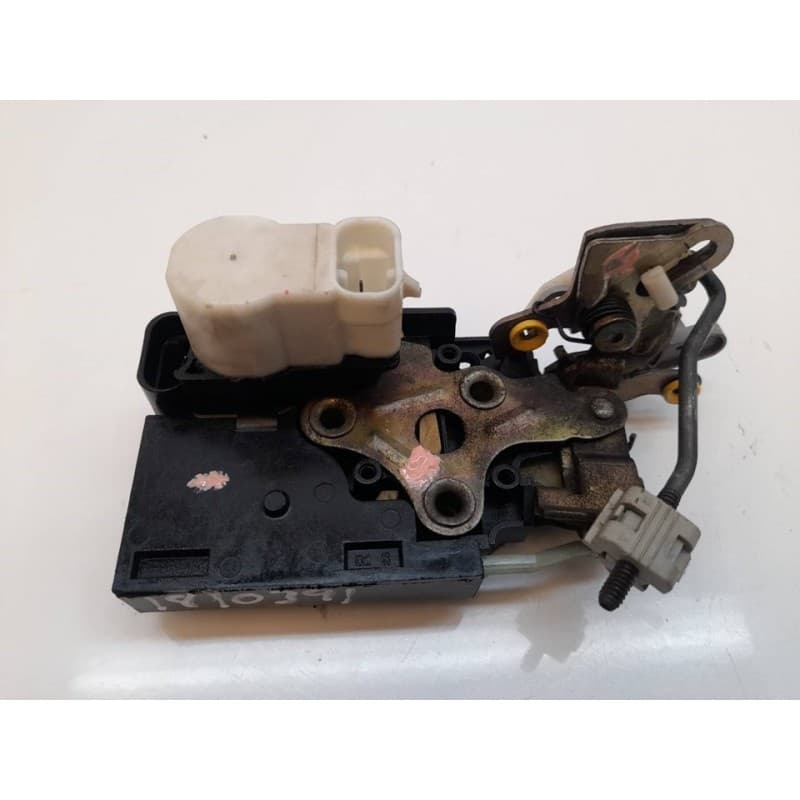 Recambio de cerradura puerta trasera derecha para chevrolet tahoe 5.3 lt premium referencia OEM IAM 16639868