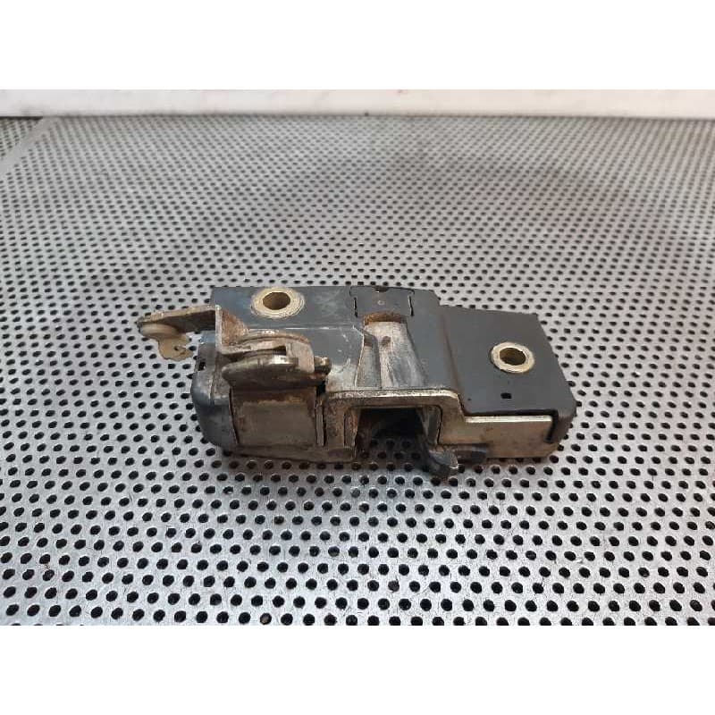 Recambio de cerradura puerta lateral derecha para volkswagen caravelle 2.4 d referencia OEM IAM - Verde