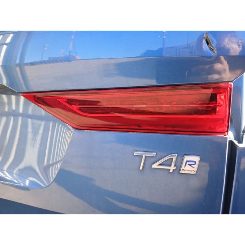 Recambio de piloto trasero derecho interior para volvo xc60 ii (246) t4 referencia OEM IAM - Azul