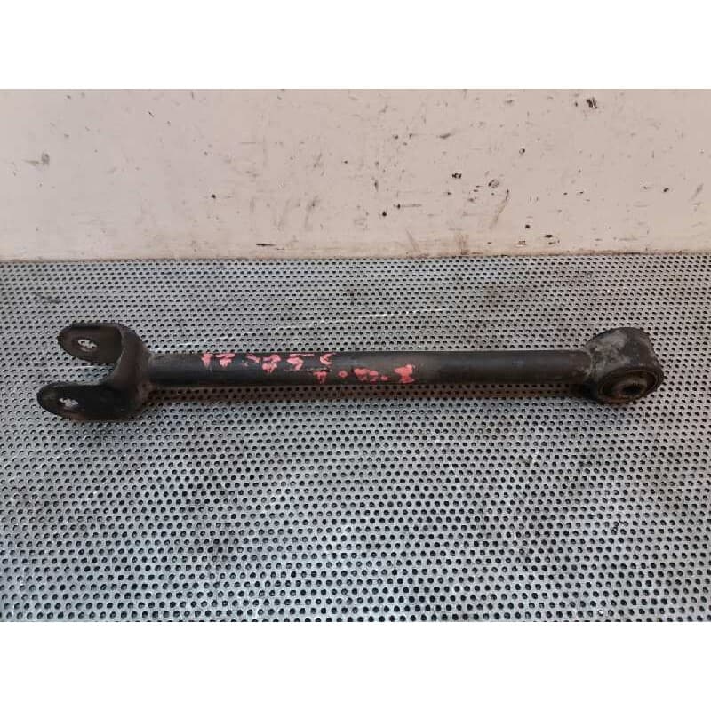 Recambio de brazo suspension inferior trasero derecho para toyota lexus is 200 (gxe10) sport referencia OEM IAM - Blanco