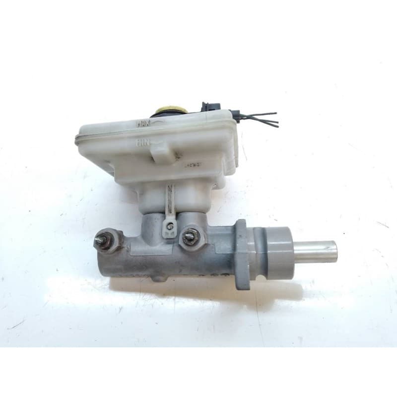 Recambio de bomba freno para ford transit, caja cerr. largo 95 ft 100 2.5 referencia OEM IAM 310046 - Blanco