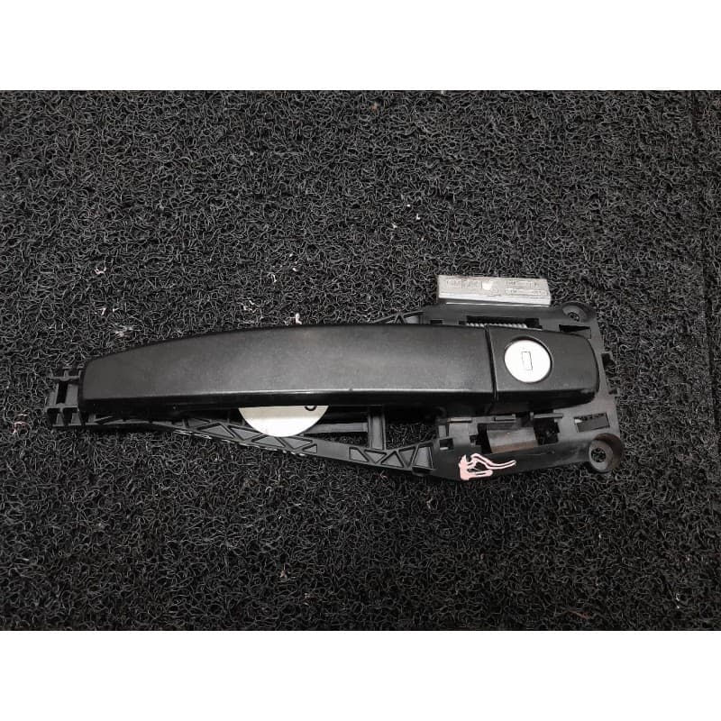 Recambio de maneta exterior delantera izquierda para chevrolet aveo sedán ls referencia OEM IAM GAR121004 - Negro