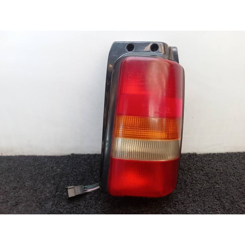 Recambio de piloto trasero derecho para chrysler voyager (es) 3.3 le referencia OEM IAM - Azul