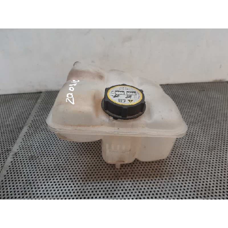 Recambio de deposito expansion para ford focus turn. (cb8) trend referencia OEM IAM 8V618K218AE 8V618K218DE AV418K218DA - Negro