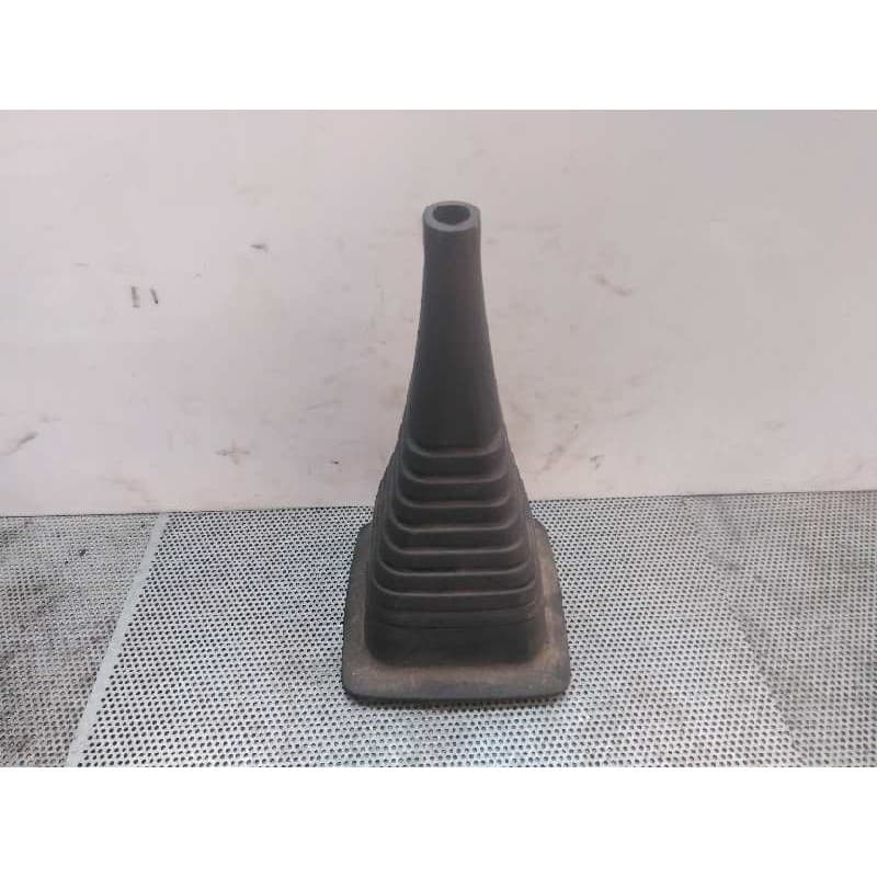 Recambio de guarnecidos palanca cambio para volkswagen t4 caja abierta/doble cabina (mod. 1991) chasis / cabina referencia OEM I - Blanco