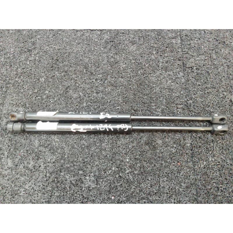 Recambio de amortiguadores maletero / porton para lancia lybra station wagon 1.9 jtd lx referencia OEM IAM
