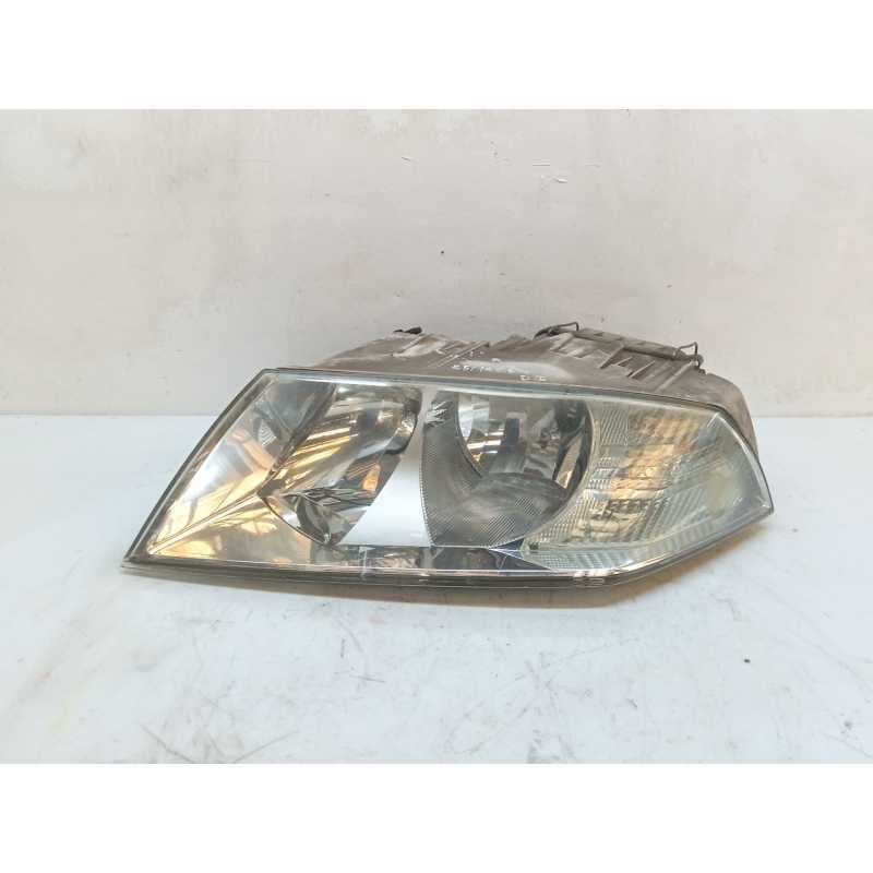 Recambio de faro izquierdo para skoda octavia combi (1z5) elegance referencia OEM IAM - Dorado