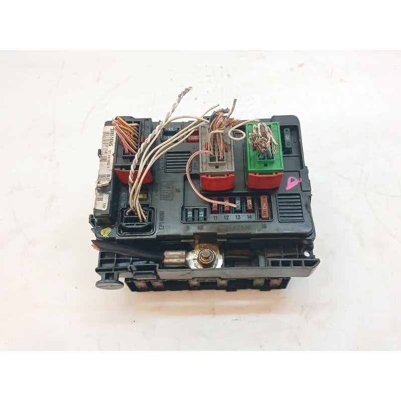 Recambio de caja reles / fusibles para citroën c5 i (dc_) 2.0 hdi (dcrhyb) referencia OEM IAM 9643498980 - Granate