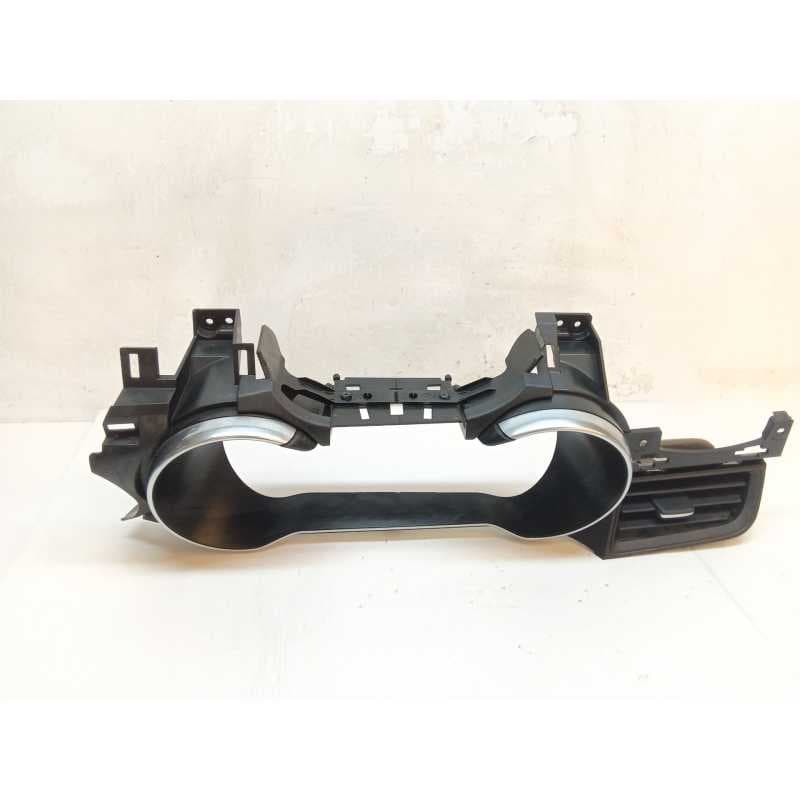 Recambio de tapa cuadro instrumentos para ford mustang gt referencia OEM IAM 132820786515 - Rojo