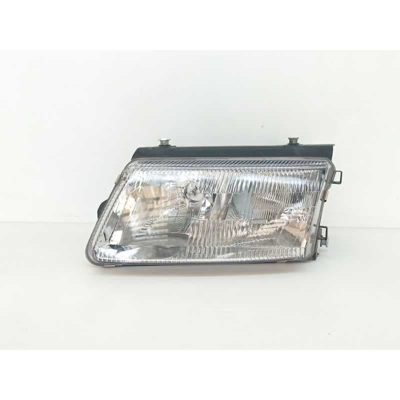 Recambio de faro izquierdo para volkswagen passat b5 (3b2) 1.9 tdi referencia OEM IAM 04252110 - Verde