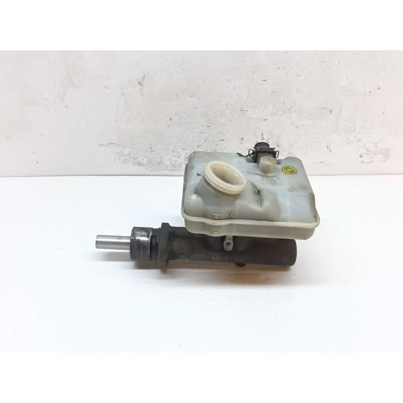 Recambio de bomba freno para mercedes-benz sprinter 02.00 caja cerrada, techo elevado 413 cdi (904.663) referencia OEM IAM 2102 - Blanco