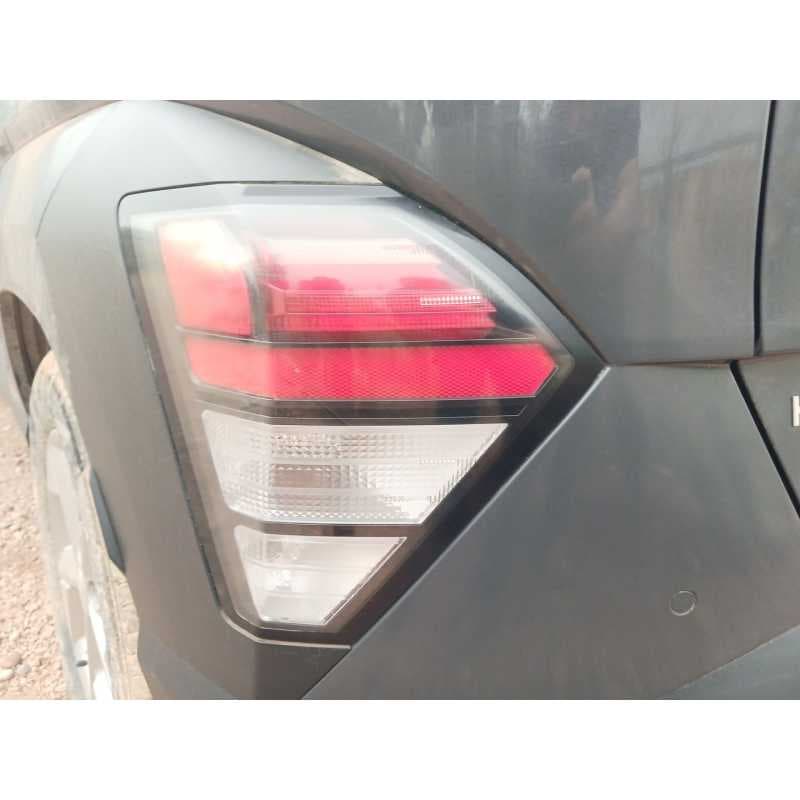Recambio de piloto trasero izquierdo paragolpes para hyundai kona sx2 1.6 t-gdi hybrid referencia OEM IAM - Gris